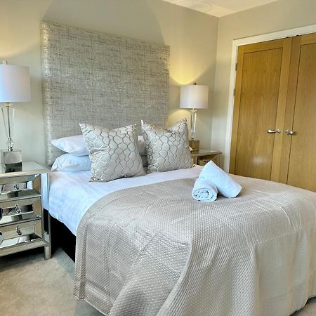 Superior Apartment In Cardiff City Centre Bagian luar foto