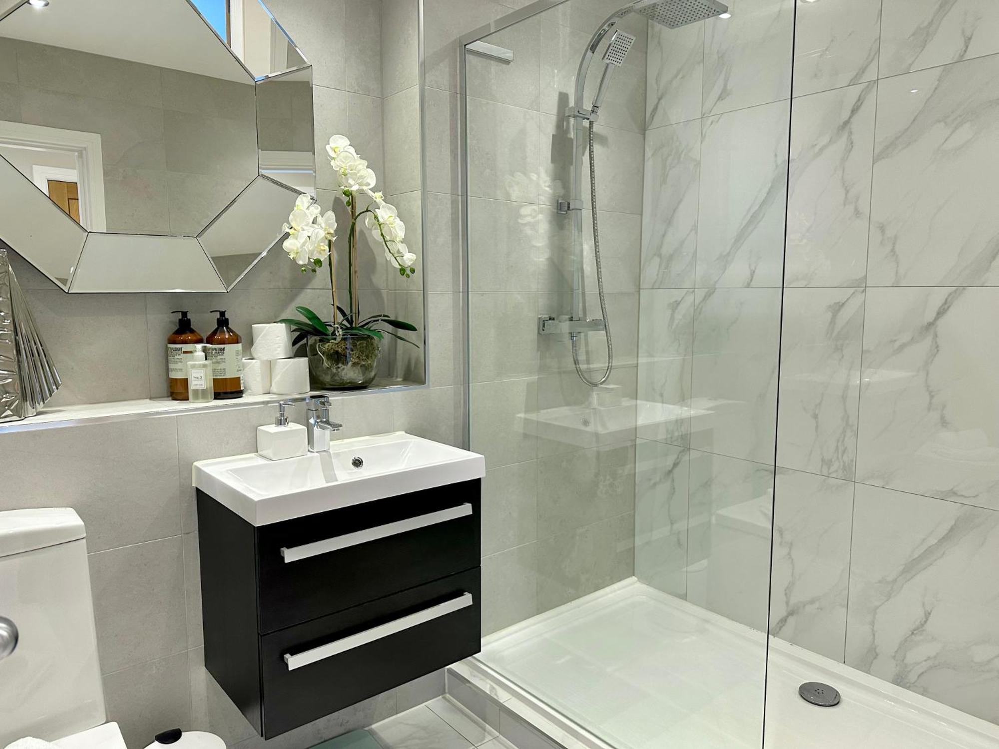 Superior Apartment In Cardiff City Centre Bagian luar foto