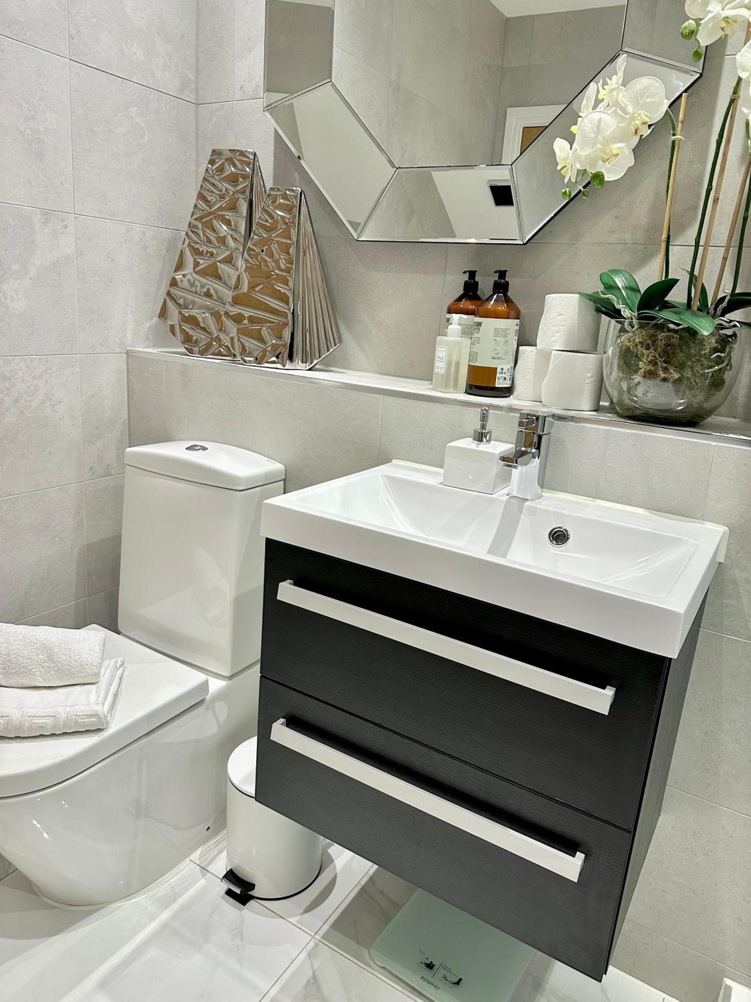 Superior Apartment In Cardiff City Centre Bagian luar foto
